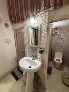 Image of 350 Sq.ft 1 RK Builder Floor for rent in Patel Nagar, New Delhi for Rs. 18000