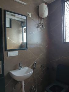 Bathroom Image of 1800 Sq.ft 2 BHK Builder Floor for rent in Vasant Kunj New Delhi for Rs. 40000
