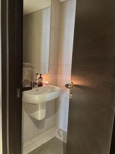 Bathroom Image of 2950 Sq.ft 3.5 BHK Apartment / Flat for sale in Panchshil Towers, Kharadi Pune for Rs. 40000000