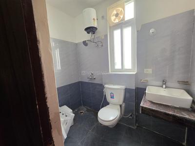 Image of 900 Sq.ft 2 BHK Apartment / Flat for rent in Sikka Karnam Greens, Sector 143B, Noida for Rs. 27000