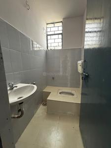 Bathroom Image of 425 Sq.ft 1 BHK Builder Floor for rent in Sewak Park New Delhi for Rs. 10000