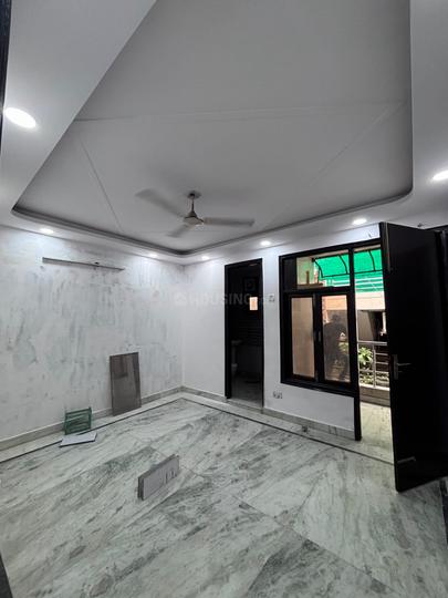 govind Puri Main Image 1