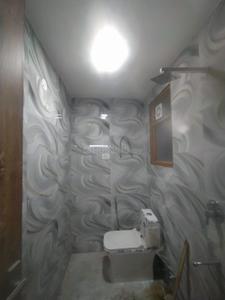 Bathroom Image of 1150 Sq.ft 3 BHK Apartment / Flat for rent in Rajpur Khurd Extension New Delhi for Rs. 23000