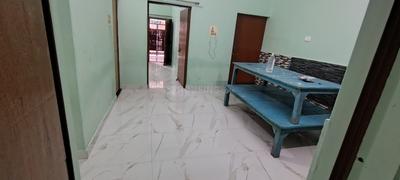 Bedroom Image of 1200 Sq.ft 2 BHK Builder Floor for rent in Paharia Varanasi for Rs. 7000