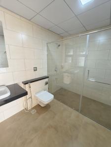 Image of 3000 Sq.ft 4 BHK Apartment / Flat for rent in Sobha Marina One, Marine Drive, Kochi for Rs. 130000