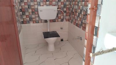 Bathroom Image of 635 Sq.ft 2 BHK Apartment / Flat for sale in Keshtopur Kolkata for Rs. 2300000