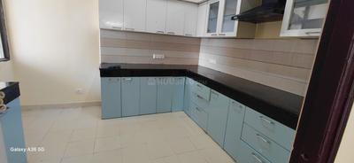 Kitchen Image of 1050 Sq.ft 2 BHK Apartment / Flat for rent in Sushant Golf City Lucknow for Rs. 16000