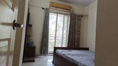 Bedroom Image of 945 Sq.ft 2 BHK Apartment / Flat for sale in RDC Pinewood, Kasarvadavali Thane for Rs. 9500000