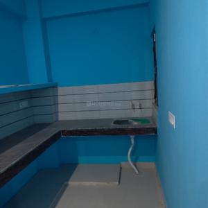 Kitchen Image of 600 Sq.ft 3 BHK Apartment / Flat for rent in Kondli New Delhi for Rs. 19000