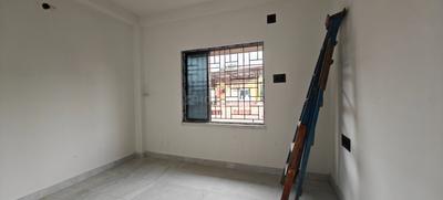 Bedroom Image of 950 Sq.ft 3 BHK Apartment / Flat for sale in Behala Chowrasta Kolkata for Rs. 4000000