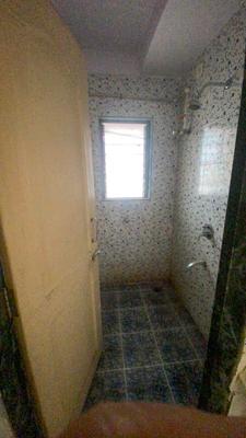 Bathroom Image of 450 Sq.ft 1 BHK Apartment / Flat for rent in CIDCO Sector 27 Taloja, Taloja Navi Mumbai for Rs. 8500
