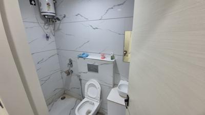 Bathroom Image of 200 Sq.ft 1 RK Builder Floor for rent in Vijay Nagar Indore for Rs. 16000