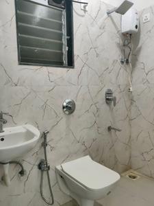 Common Bathroom Image of 620 Sq.ft 2 BHK Apartment / Flat for rent in Reliable Unique Shine, Vikhroli East Mumbai for Rs. 52000