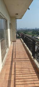 Balcony Image of 2475 Sq.ft 3.5 BHK Apartment / Flat for rent in Prateek Stylome, Sector 45 Noida for Rs. 75000