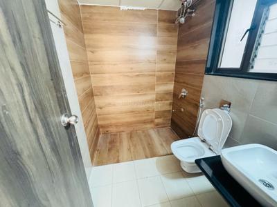 Bathroom Image of 600 Sq.ft 1 BHK Apartment / Flat for rent in Paranjape Blueridge The Groves, Hinjawadi Pune for Rs. 28000