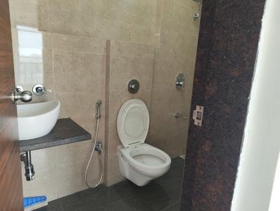 Bathroom Image of 550 Sq.ft 1 BHK Apartment / Flat for sale in Chembur Mumbai for Rs. 11600000