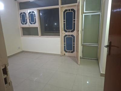 Bedroom Image of 1400 Sq.ft 3 BHK Apartment / Flat for rent in Saransh Apartments, Patparganj New Delhi for Rs. 46000