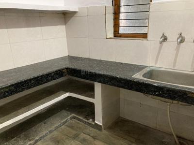 Kitchen Image of 1000 Sq.ft 2 BHK Builder Floor for rent in Indira Nagar Lucknow for Rs. 12000