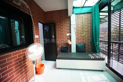 Balcony Image of 1800 Sq.ft 3 BHK Apartment / Flat for sale in Ghatlodiya Ahmedabad for Rs. 10500000