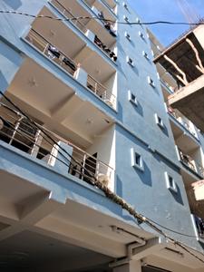 Building Image of 600 Sq.ft 1 RK Apartment / Flat for rent in Sector 72 Noida for Rs. 9500
