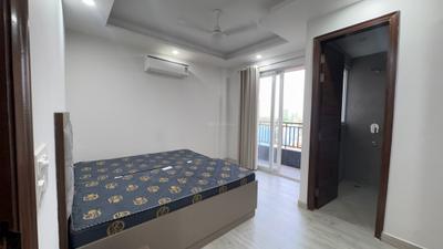 Bedroom Image of 1050 Sq.ft 1 BHK Builder Floor for rent in DLF Phase 3 Gurgaon for Rs. 37500