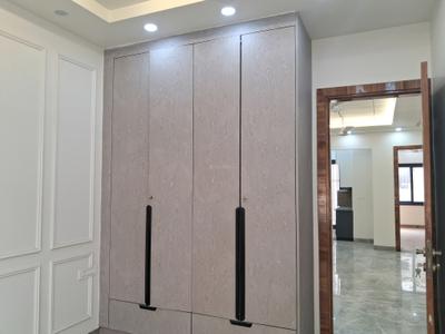 Bedroom Image of 1200 Sq.ft 3 BHK Builder Floor for sale in Paschim Vihar New Delhi for Rs. 23500000
