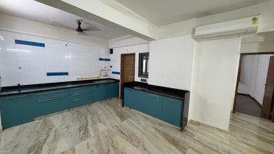 Kitchen Image of 1700 Sq.ft 4 BHK Apartment / Flat for rent in Swagat Agacia, Sargasan Gandhinagar for Rs. 45000