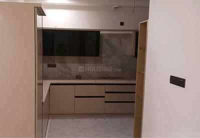 Kitchen Image of 2250 Sq.ft 3 BHK Builder Floor for rent in BPTP Eden Estate, Sector 81 Faridabad for Rs. 60000