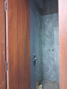 Common Bathroom Image of 1450 Sq.ft 3 BHK Apartment / Flat for sale in Capital Metro Height, Sector 72 Noida for Rs. 5400000