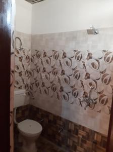 Common Bathroom Image of 715 Sq.ft 2 BHK Apartment / Flat for sale in Govindpuram Ghaziabad for Rs. 2400000