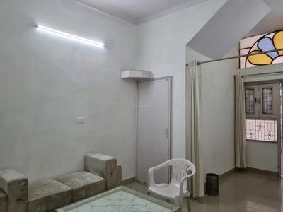 Bedroom Image of 1500 Sq.ft 2 BHK Builder Floor for rent in Janakpuri New Delhi for Rs. 30000
