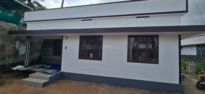 Balcony Image of 900 Sq.ft 3 BHK Independent House for sale in Keezhmadu Aluva for Rs. 3700000