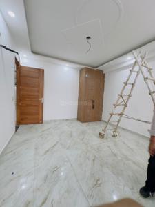 Bedroom Image of 2100 Sq.ft 4 BHK Builder Floor for sale in Sector 104 Noida for Rs. 13500000
