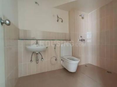Bathroom Image of 1640 Sq.ft 3 BHK Apartment / Flat for sale in Jaypee Kensington Park Apartments, Sector 133 Noida for Rs. 15000000