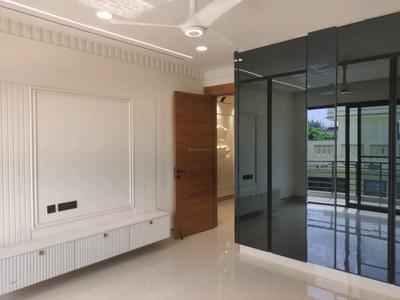 Bedroom Image of 3150 Sq.ft 4 BHK Builder Floor for sale in Sector 46 Faridabad for Rs. 41000000