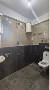 Bathroom Image of 300 Sq.ft 1 RK Apartment / Flat for rent in Brookefield Bengaluru for Rs. 18000