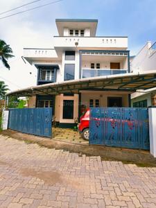 Image of 2000 Sq.ft 4 BHK Independent House for sale in Kakkanad, Kochi for Rs. 9500000
