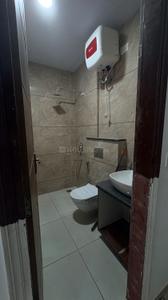 Bathroom Image of 1100 Sq.ft 2 BHK Builder Floor for rent in Sector 46 Gurgaon for Rs. 45000