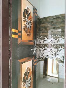 Common Bathroom Image of 750 Sq.ft 2 BHK Builder Floor for sale in DLF Ankur Vihar Ghaziabad for Rs. 2250898