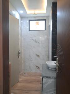 Common Bathroom Image of 2250 Sq.ft 4 BHK Builder Floor for sale in Paschim Vihar New Delhi for Rs. 41000000