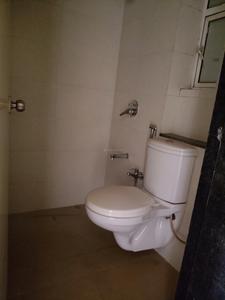 Common Bathroom Image of 1000 Sq.ft 2 BHK Apartment / Flat for sale in Indiabulls Greens, Panvel Navi Mumbai for Rs. 8000000
