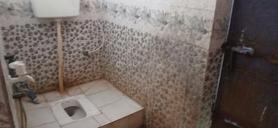 Bathroom Image of 450 Sq.ft 2 BHK Independent House for rent in Kokar Ranchi for Rs. 5500