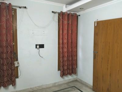Bedroom Image of 1050 Sq.ft 3 BHK Apartment / Flat for sale in Vikas Kunj, KG-III New Delhi for Rs. 15510000