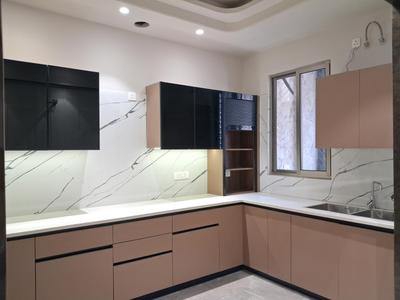 Kitchen Image of 1800 Sq.ft 3 BHK Builder Floor for sale in Paschim Vihar New Delhi for Rs. 35000000