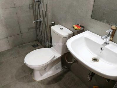 Bathroom Image of 1500 Sq.ft 3 BHK Apartment / Flat for sale in Adani Amogha, Shantigram Ahmedabad for Rs. 11000000