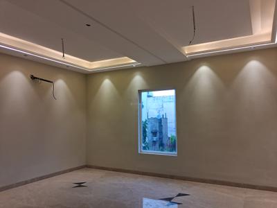 Living Room Image of 1800 Sq.ft 3 BHK Builder Floor for sale in Paschim Vihar New Delhi for Rs. 42500000