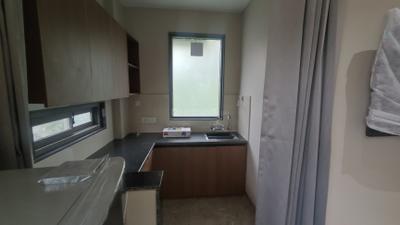 Kitchen Image of 1000 Sq.ft 1 BHK Builder Floor for rent in DLF Phase 3 Gurgaon for Rs. 42000