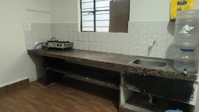 Kitchen Image of 560 Sq.ft 1 BHK Apartment / Flat for rent in Kothrud Pune for Rs. 21000