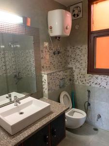 Image of 3500 Sq.ft 3.5 BHK Builder Floor for rent in Sector 50, Noida for Rs. 110000