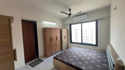 Bedroom Image of 1450 Sq.ft 3 BHK Apartment / Flat for sale in Swara Crystal, Sargasan Gandhinagar for Rs. 11000000